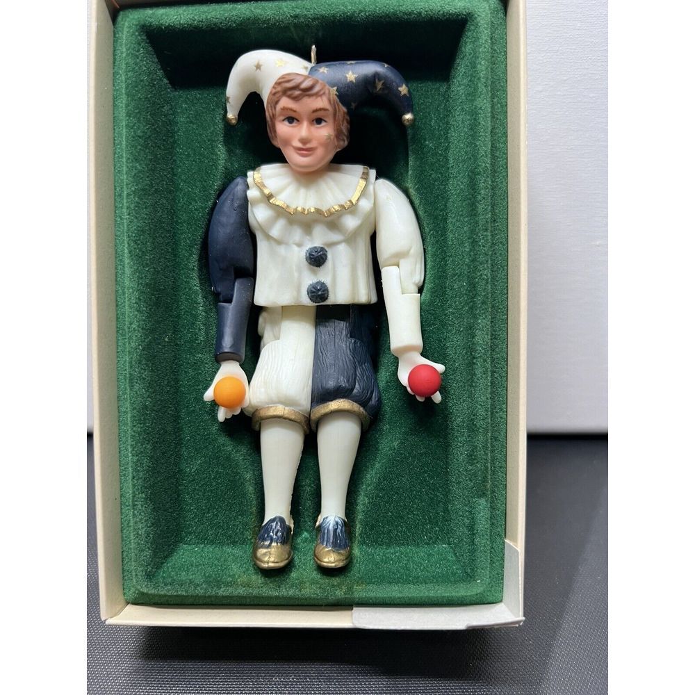 Vintage 1984 Hallmark Keepsake Ornament Holiday Jester Movable Arms/Legs‎ READ